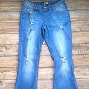 Suzanne Betro Jean's